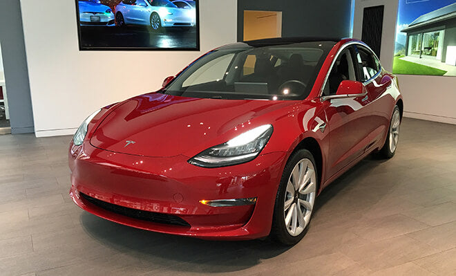 04-08-2020 Tesla Daily Briefing-Tesla wins Kelley Blue Book award for 'Top Luxury Brand'